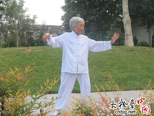 冯玉芝:耄耋之年 演绎华彩太极人生 - 热点人物