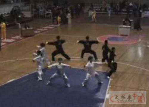 太极集体表演 - 陈式