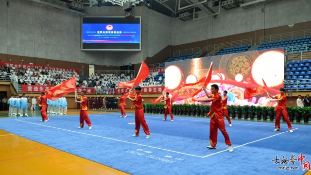 世界太极拳名家表演精彩纷呈、嗨翻全场！