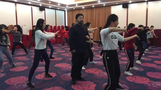 张保忠应邀赴北师大汉学院授拳并受聘为国际推广新师资培养基地总教练