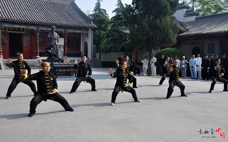 2018年千名拳师走进陈家沟——陈照森弟子寻根拜祖仪式隆重举行