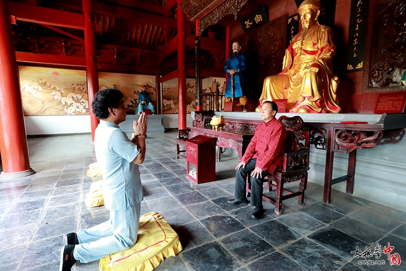 四月春风陈家沟，代代相传太极拳！太极名家陈俊凌喜收新徒！