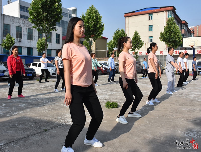 常明月：机关授拳 传播太极 ——孟州市委市政府新闻网络中心把太极之魂融入工作与生活