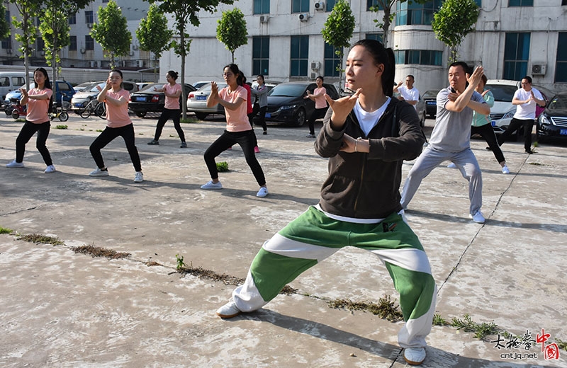 常明月：机关授拳 传播太极 ——孟州市委市政府新闻网络中心把太极之魂融入工作与生活