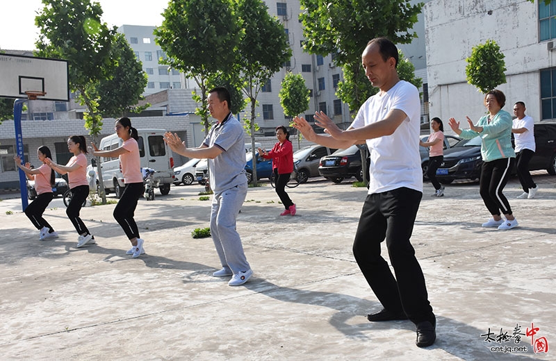 常明月：机关授拳 传播太极 ——孟州市委市政府新闻网络中心把太极之魂融入工作与生活