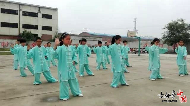 温县中小学生太极拳通讯赛成功举办