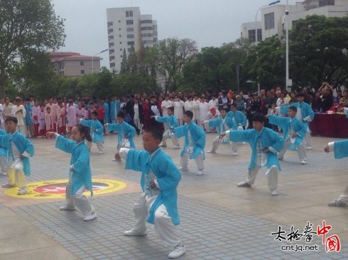 2018威海陈式太极拳培训中心暑期太极夏令营火爆开营！