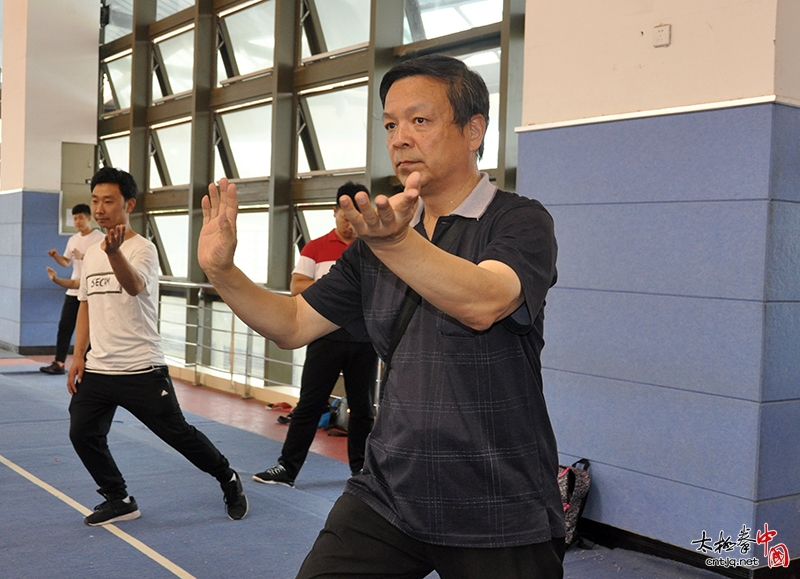 太极拳进校园，太极名家张保忠应邀走进高校传播讲授太极拳