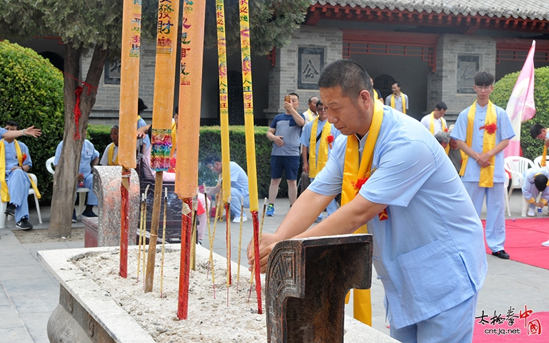 太极名家陈长虹老师六十七寿诞暨祭祖收徒仪式隆重举行