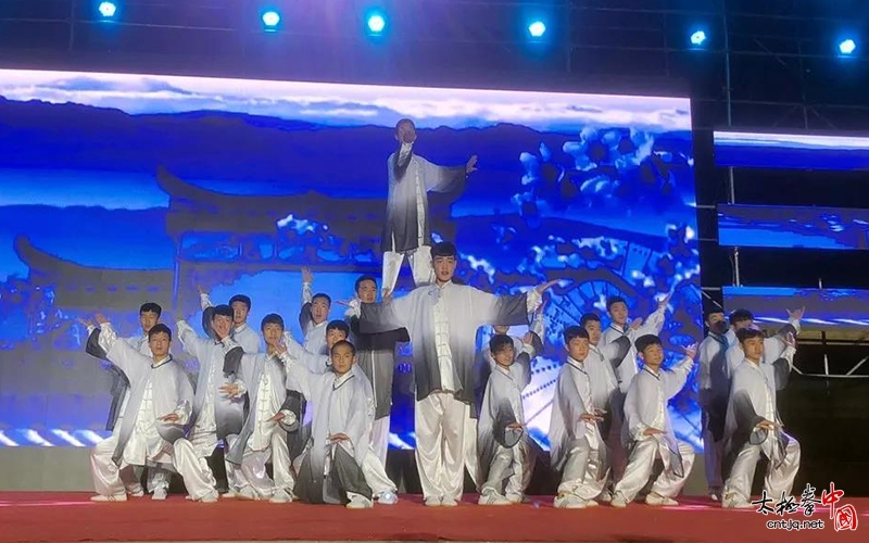 张保忠太极武院集体节目—《太极雄风》获首届大运河文化带优秀非遗项目展演最佳表演奖
