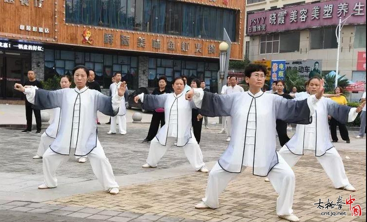 健康中国，共享太极，鄢陵县太极拳公益培训班圆满成功