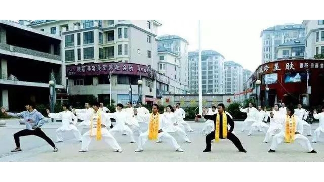 健康中国，共享太极——鄢陵县太极拳公益培训班圆满成功