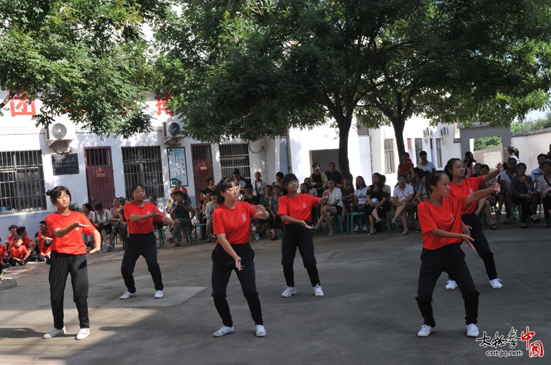 不忘初心 继续前行——温县辛强太极拳学校2018年首届校运会圆满举行