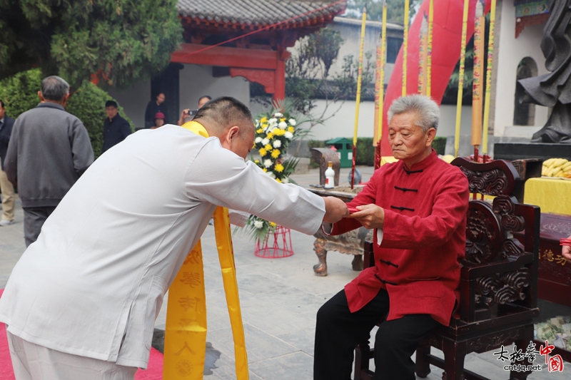 千名拳师走进陈家沟——陈立冬老师携弟子拜祖暨收徒仪式隆重举行