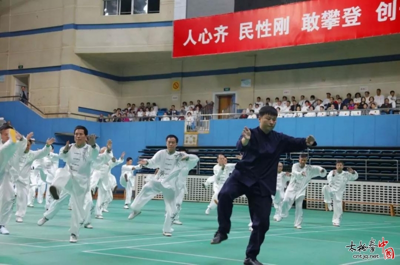 2018江阴市太极拳协会十周年庆典隆重举行