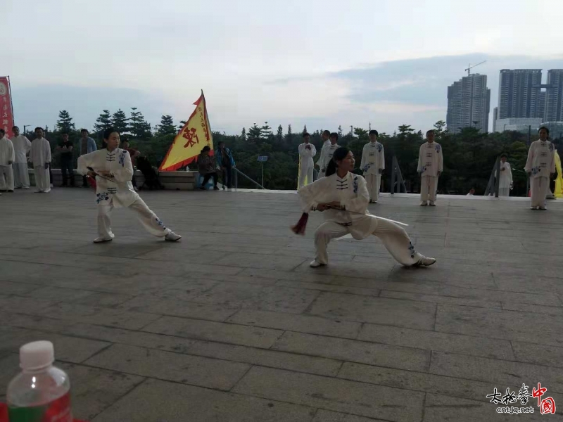 陈氏太极华南拳馆举行18周年庆祝仪式，多名市直机关领导到场祝贺