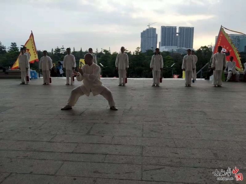 陈氏太极华南拳馆举行18周年庆祝仪式，多名市直机关领导到场祝贺