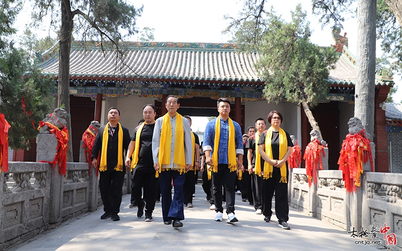 寻根河洛|问道太极 王西安老架一路培训班*洛阳站启动暨祭拜武圣关羽仪式圆满举行