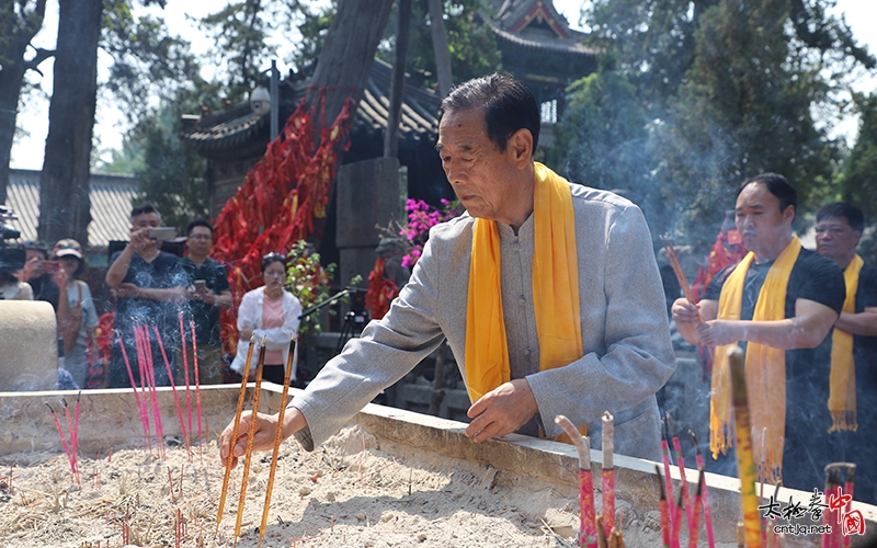 寻根河洛|问道太极 王西安老架一路培训班*洛阳站启动暨祭拜武圣关羽仪式圆满举行