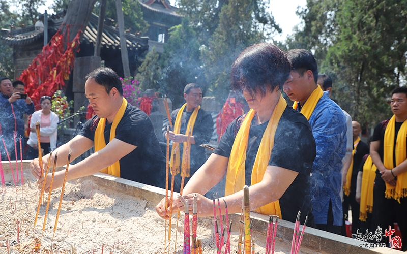 寻根河洛|问道太极 王西安老架一路培训班*洛阳站启动暨祭拜武圣关羽仪式圆满举行