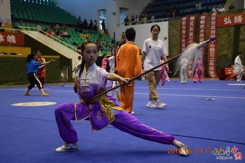 随太极在“2019年西安市青少年武术套路锦标赛”中荣获战绩