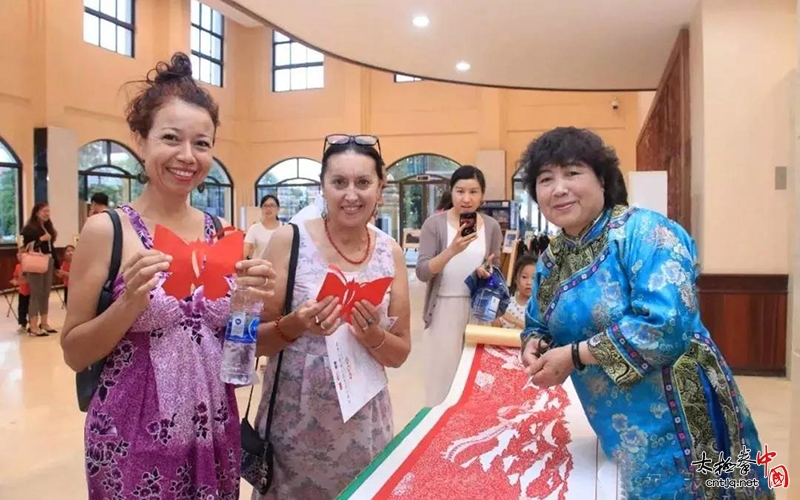 温县张保忠太极武院参演老挝万象“中国文化旅游之夜”