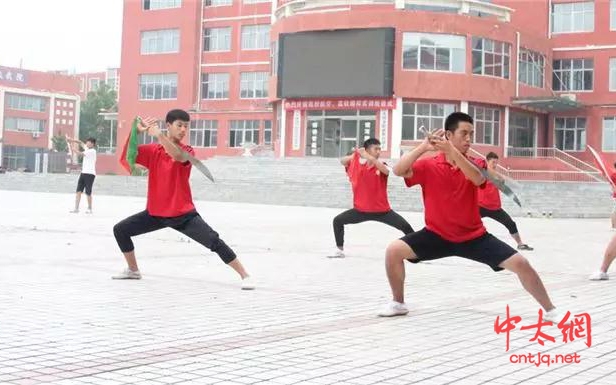  温县职教中心张保忠太极武院——学生暑期的社会实践基地