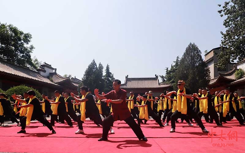 “一赛一节”·“一带一路”太极行暨王西安大师七十七华诞太极拳展演启动仪式