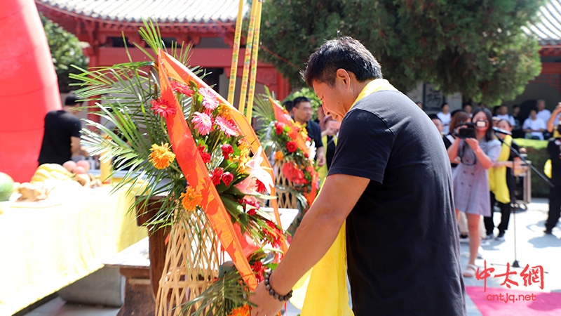 “一赛一节”·“一带一路太极行”暨王西安大师七十七华诞太极拳展演启动仪式隆重举行