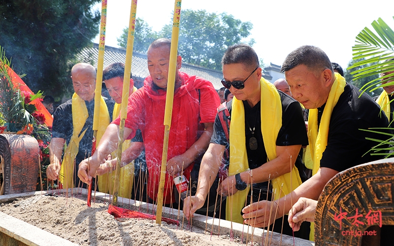 “一赛一节”·“一带一路太极行”暨王西安大师七十七华诞太极拳展演启动仪式隆重举行