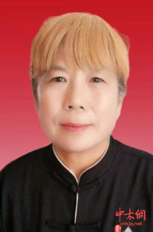 太极拳初级教练——沙翠梅