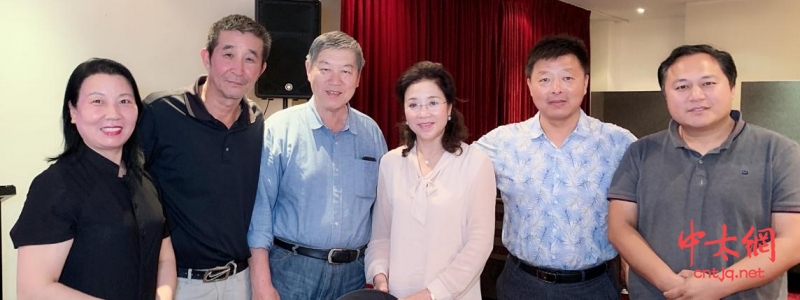 “太极双剑女皇”陈桂珍赴澳大利亚柏斯开展太极拳传播活动