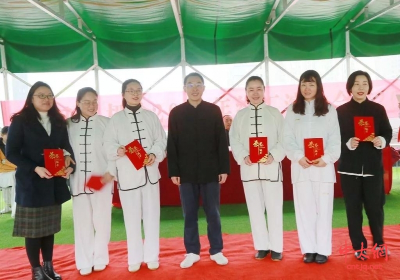 忆往昔峥嵘 展宏图远志—禅武太极会年终庆典隆重举行