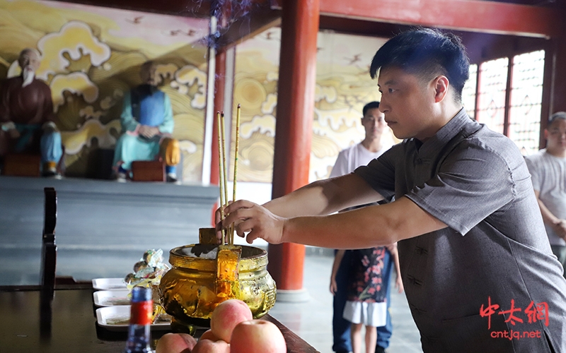 太极传承薪火续｜陈氏太极拳二十二世传人陈飞喜收新徒