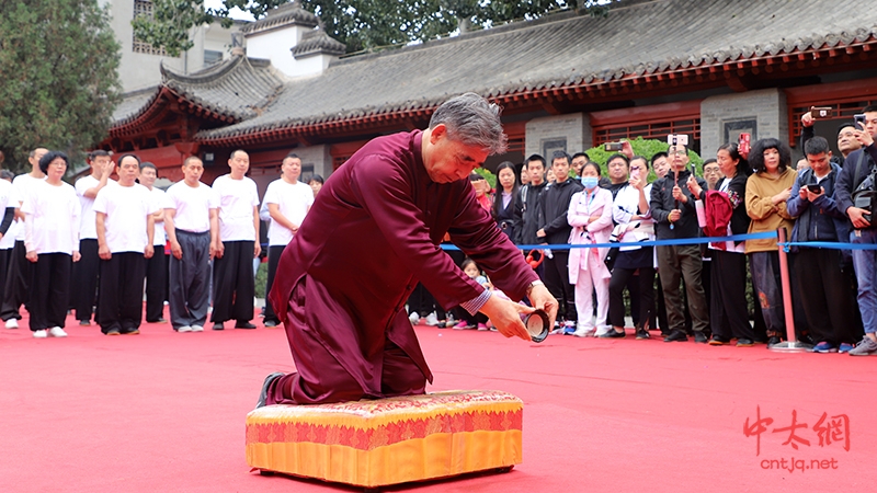 全球公祭太极拳始祖陈王廷大典暨陈小星大师喜收新徒仪式隆重举行