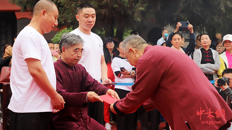 全球公祭太极拳始祖陈王廷大典暨陈小星大师喜收新徒仪式隆重举行