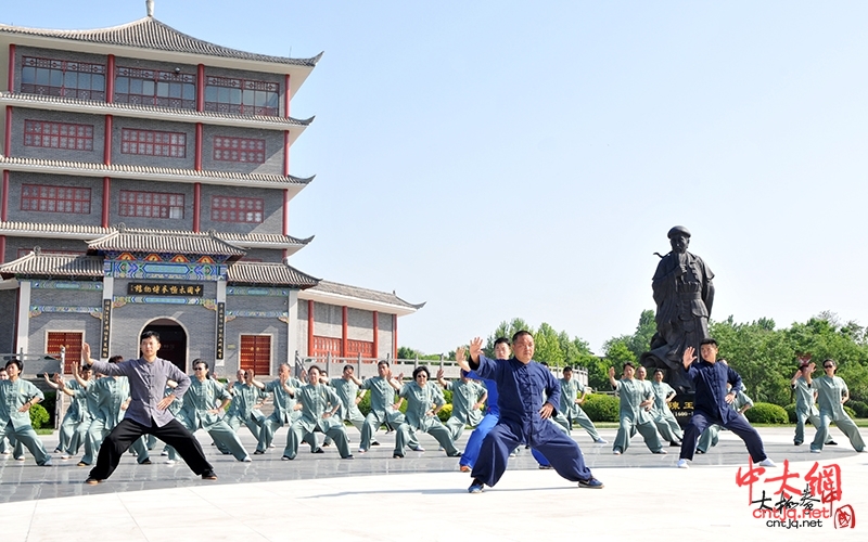 【通知】太极名家陈军团老师五一高级培训班暨新书签书仪式