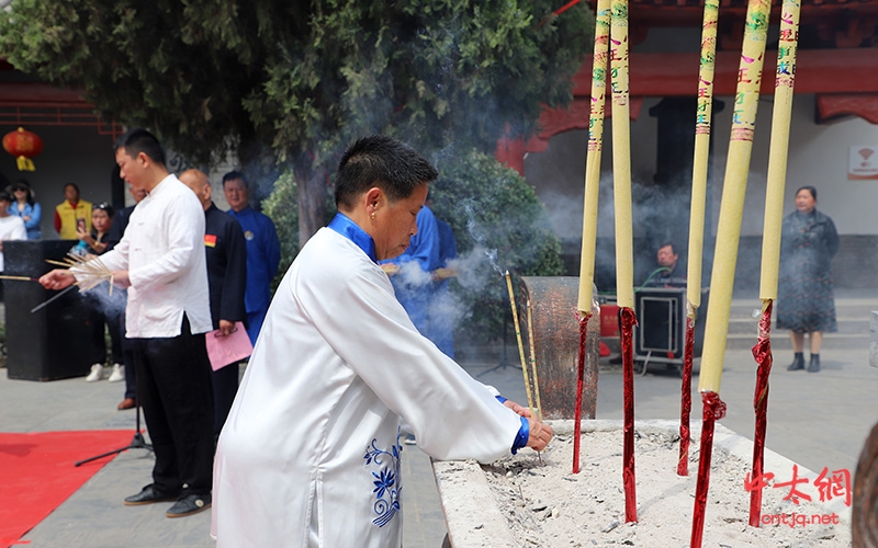 世通太极拳体系祭祖暨新书《陈家沟·世通太极拳》签书仪式