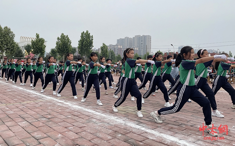 庆建党百年 铸中华武魂 ——孟州市大定小学举行武术操比赛