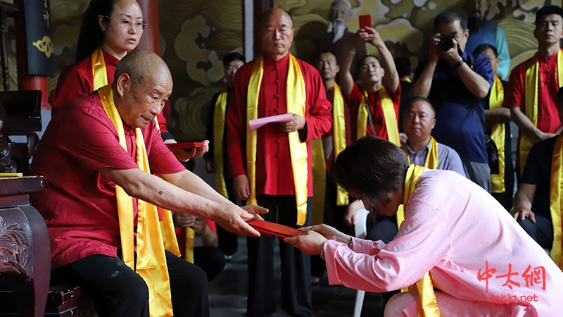 太极传承再续新篇章｜陈长义大师祭祖收徒仪式于陈家沟祖祠隆重举行