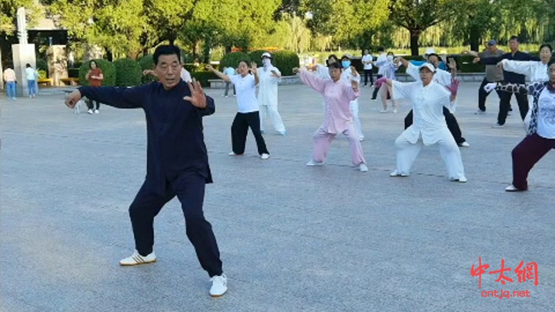 太极拳名家陈长流老师传拳“塞上江南”内蒙古巴彦淖尔