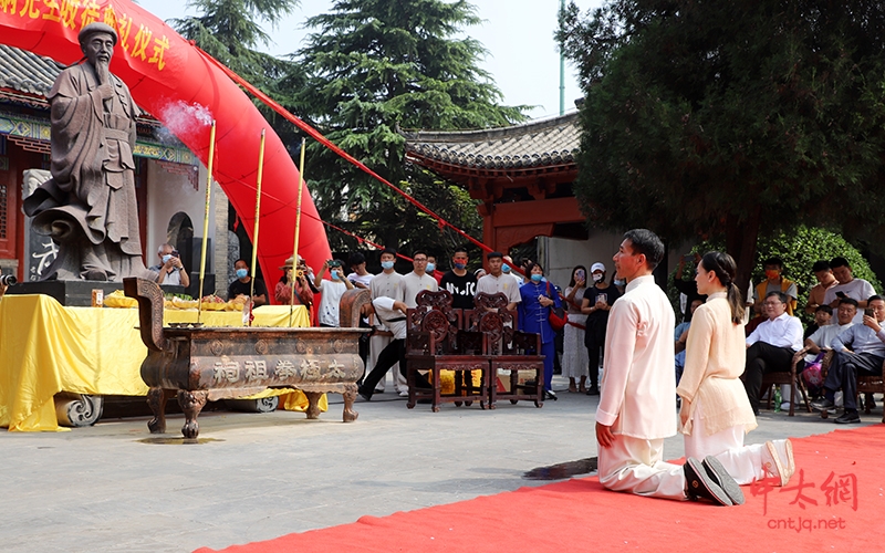 迎国庆 重传承｜太极拳名家陈炳收徒仪式于陈家沟祖祠隆重举行