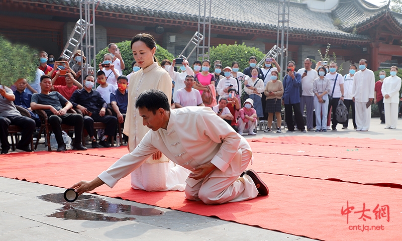 迎国庆 重传承｜太极拳名家陈炳收徒仪式于陈家沟祖祠隆重举行