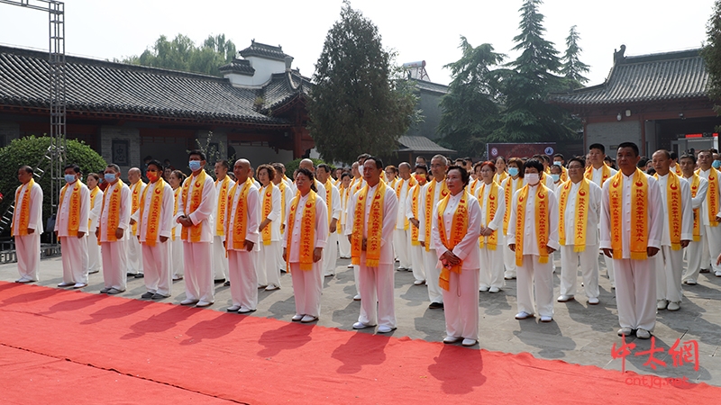 金秋迎国庆 太极话传承｜太极名家陈炳收徒仪式于陈家沟祖祠隆重举行