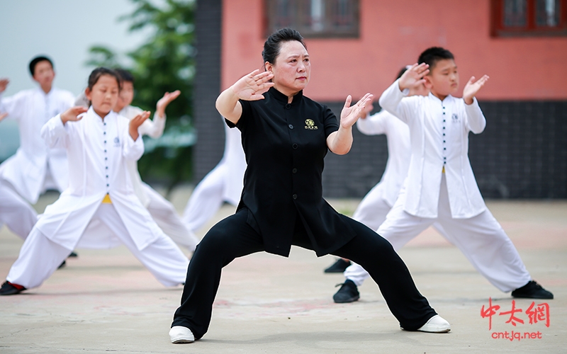 2021年度太极拳“风云人物”——董黎明