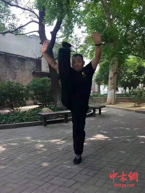 演绎太极十三拳 参悟心得与君勉--陈正雷大师弟子陈立伟习拳心得