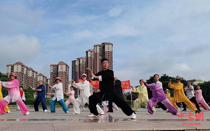 不忘初心 广传太极 太极拳名师齐利忠 惠州传艺桃李芬芳