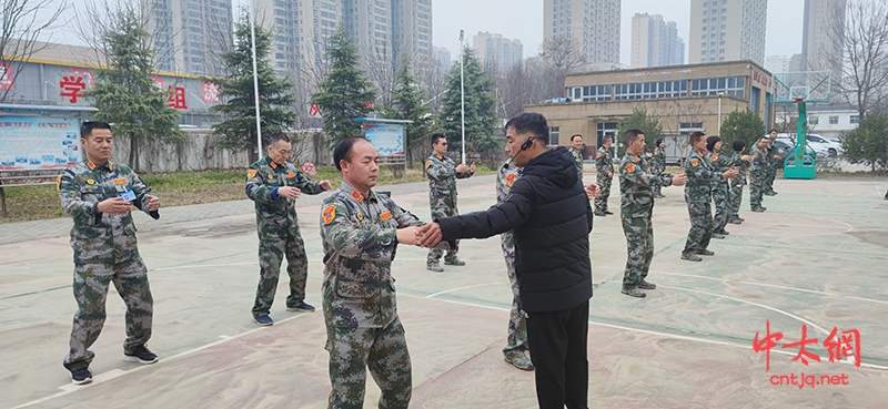 弘扬中华文明 传播太极文化—— 太极名家张福旺受邀赴咸阳市人防办传播太极拳