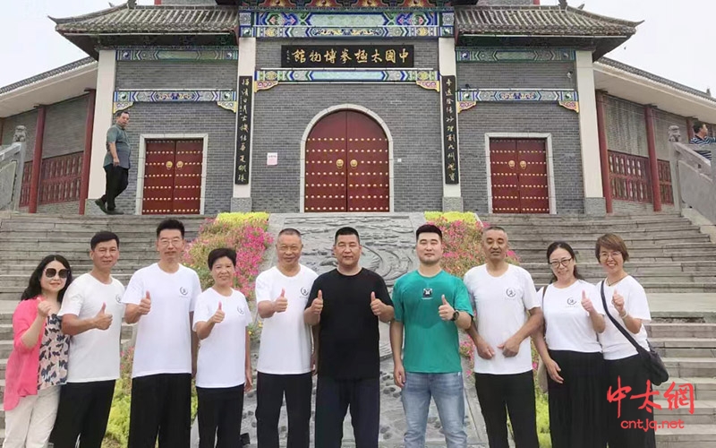 江西太极拳修水推广中心赵中宾一行寻根问祖陈家沟