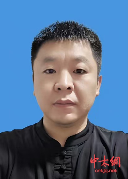 太极拳高级教练——雒晓波